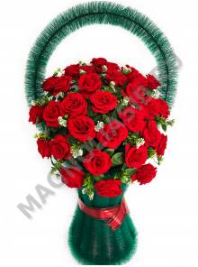 Корзина с бархатными розами Джелатто выс.130/135см шир.75см 